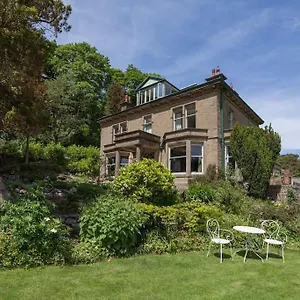 Woodlands House Giggleswick